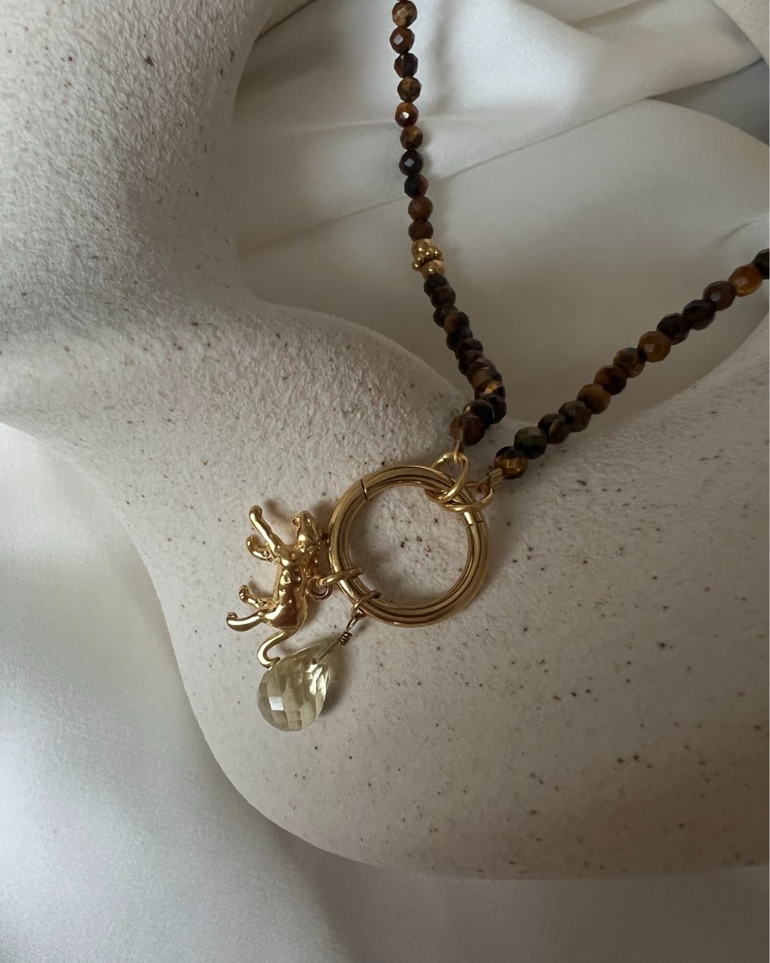 Halskette Charm Tigereye Bead