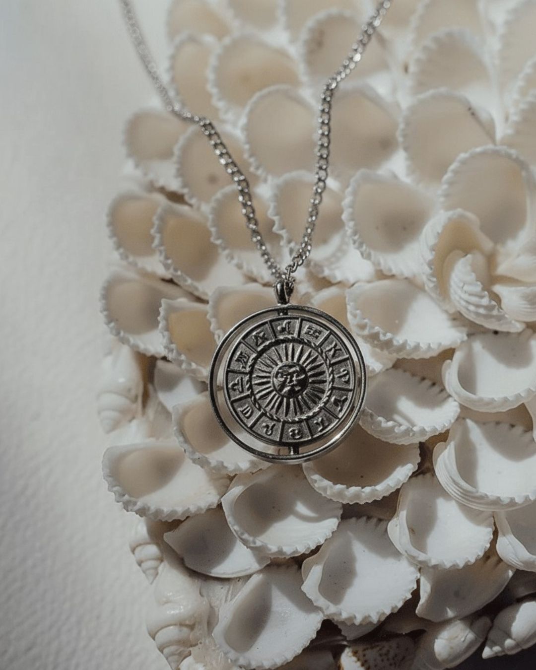 Halskette Celestial Rotary