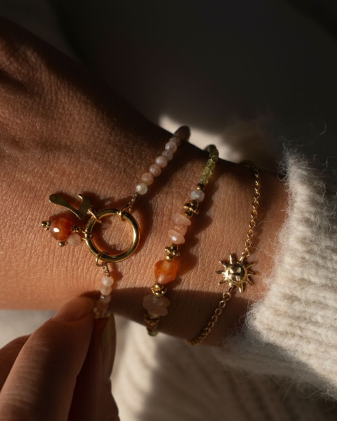 Personalisierbares Charm Edelstein-Armband