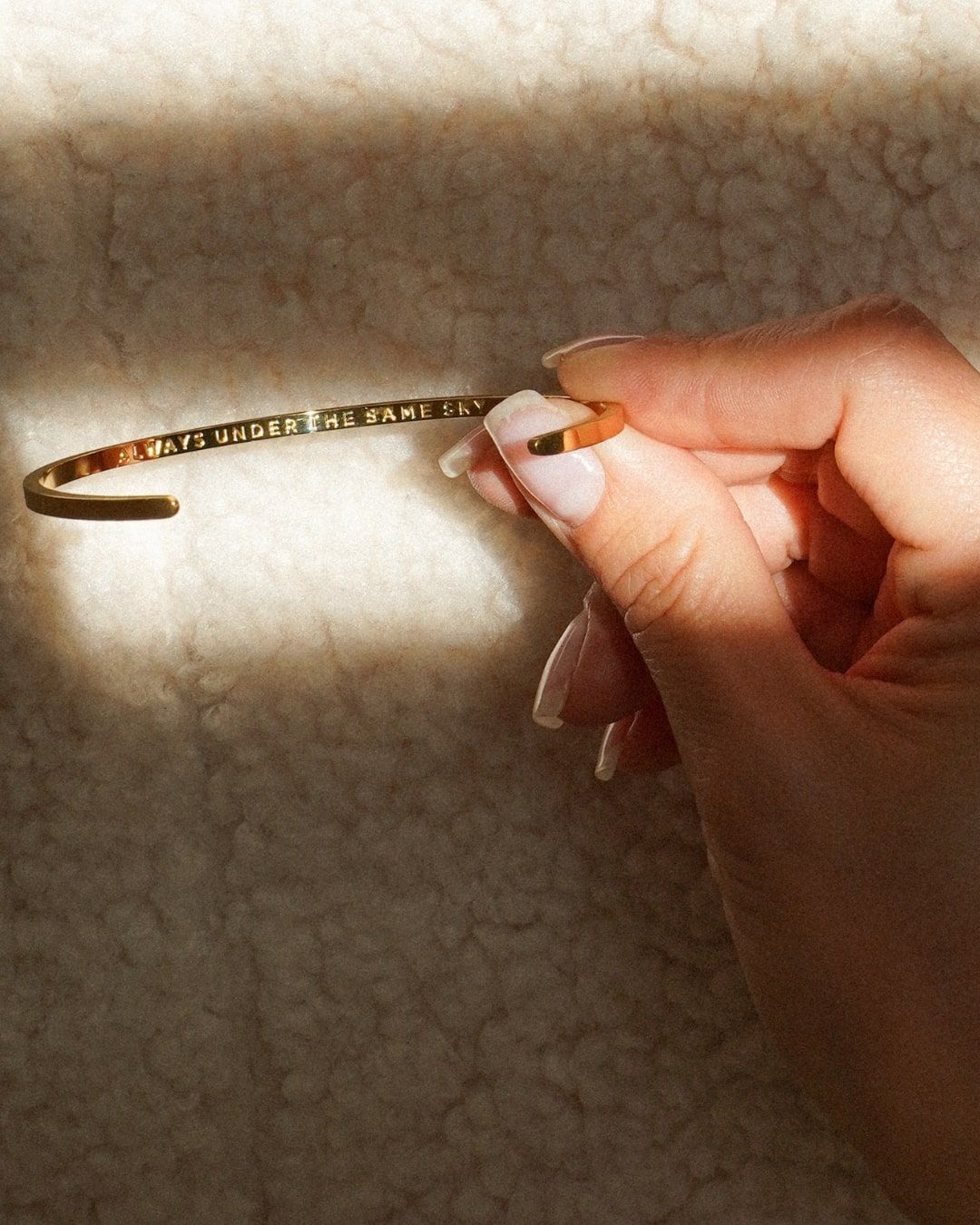 Armreif «Always under the same sky»