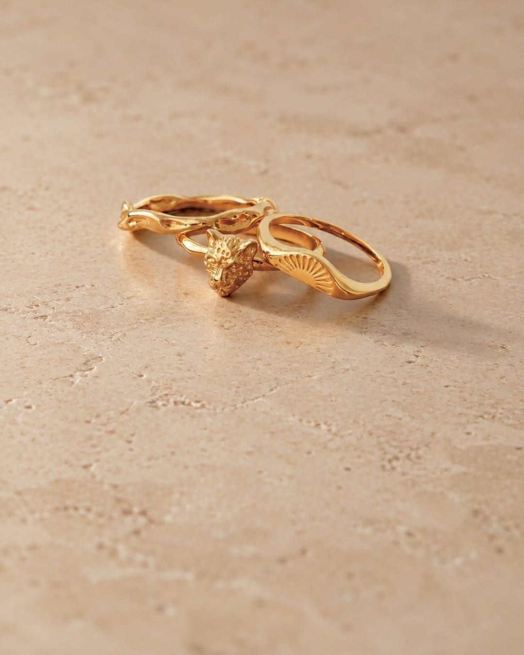 Ring Leo
